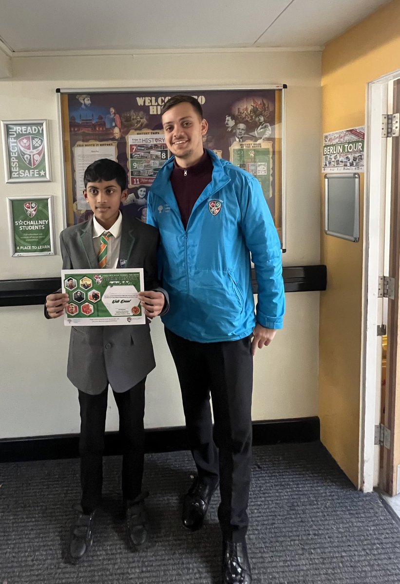 CHSBHumanities's tweet photo. Some of the most hard working year 9s in history being rewarded for their hard work in Autumn One. As usual, thank you to Ms Milligan - all the new  certificates reflect exactly what the students are learning about! Clearly, the boys love them! #5starlearner @ChallneyBoys https://t.co/4BaUUSiN3S