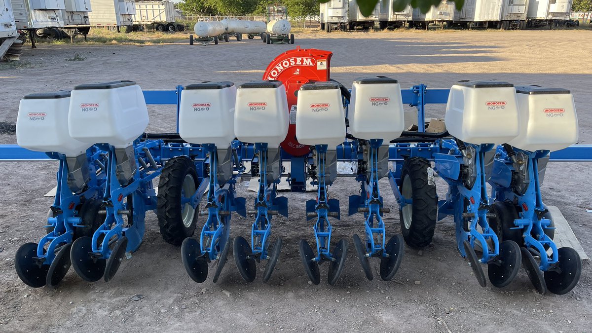 MAÍZ DE ALTO RENDIMIENTO🇲🇽🌽

Este ciclo iniciamos la siembra de maíz con goteo muy entusiasmados, estableciendo un objetivo de 18,000 kg/ha en aprox 280 has, y a su vez en un lote seguiremos en la búsqueda de 20,000 kg/ha a nivel comercial

¡VAMOS CON TODO!

📍Culiacán, Sinaloa