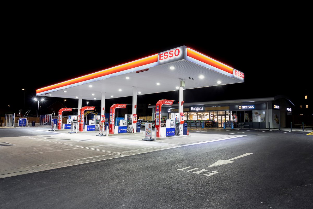 wyethprojects's tweet image. Wyeth Projects were selected finalists at the @apea_org  awards 2022 for Best New Forecourt - @MotorFuelGroup, Filton Service Station. Also sponsoring the APEA Innovation Award. 

Congratulations to APEA awards winners and fellow finalists. Thank you APEA for a wonderful night.