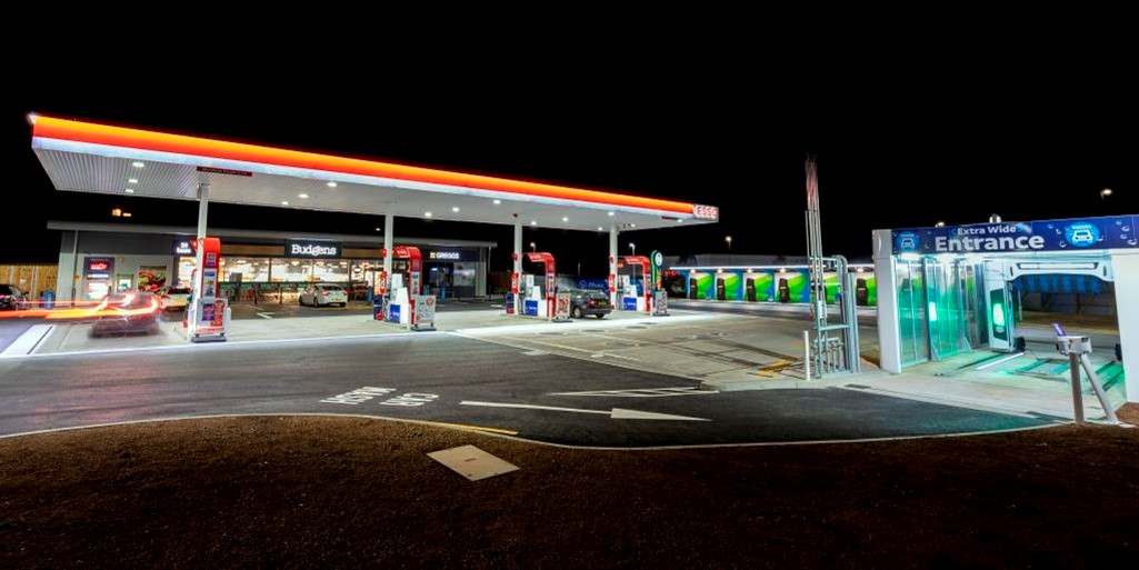 wyethprojects's tweet image. Wyeth Projects were selected finalists at the @apea_org  awards 2022 for Best New Forecourt - @MotorFuelGroup, Filton Service Station. Also sponsoring the APEA Innovation Award. 

Congratulations to APEA awards winners and fellow finalists. Thank you APEA for a wonderful night.