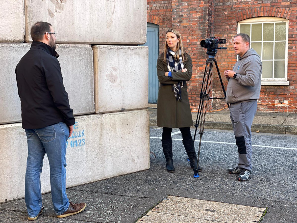 SamCChapman's tweet photo. So apparently when I interview people I give them 'that look' 👀😂Poor guy! https://t.co/38UB2xlK8W