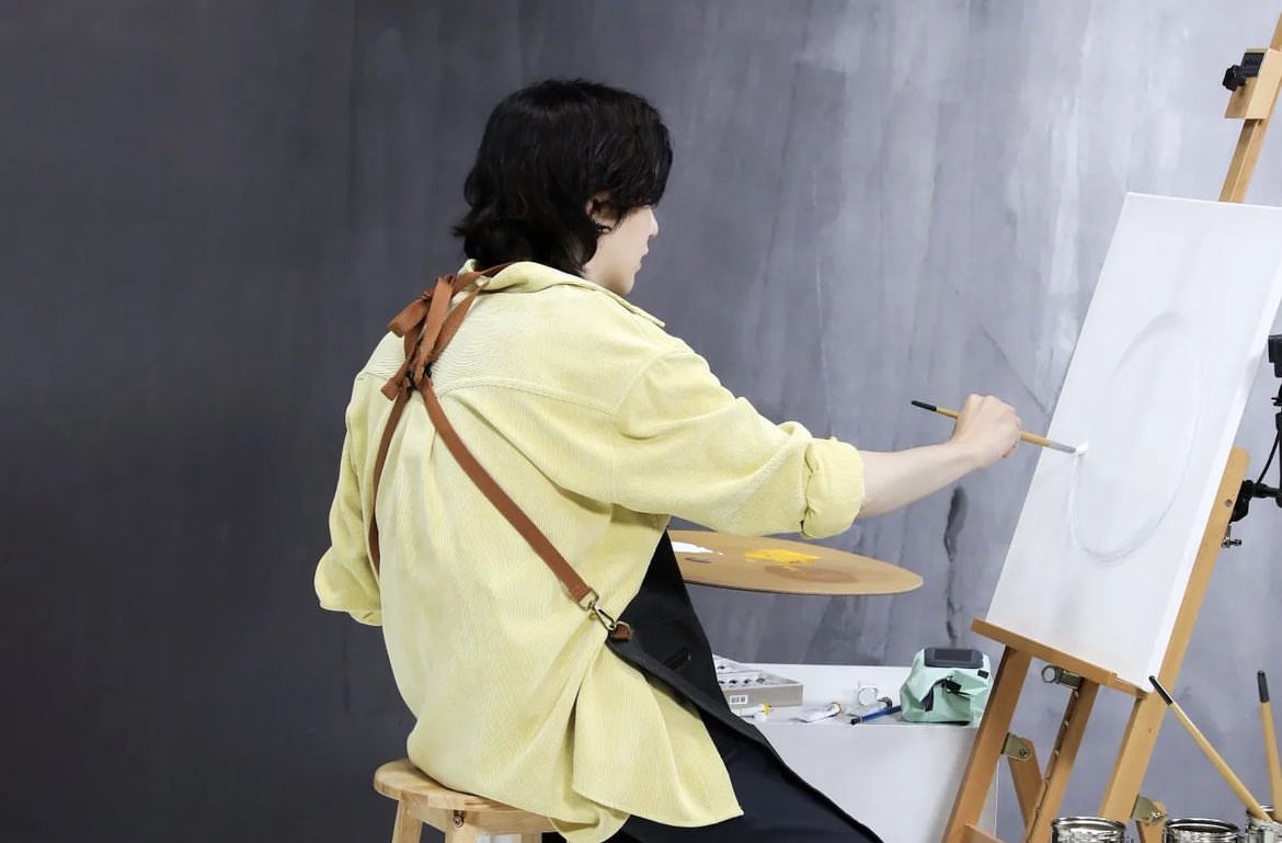 MINSUGAHQ's tweet photo. [#SugaHQ_Update] agustd posted on Instagram 

🐱: 🎨 https://t.co/F2YTIXLeJB