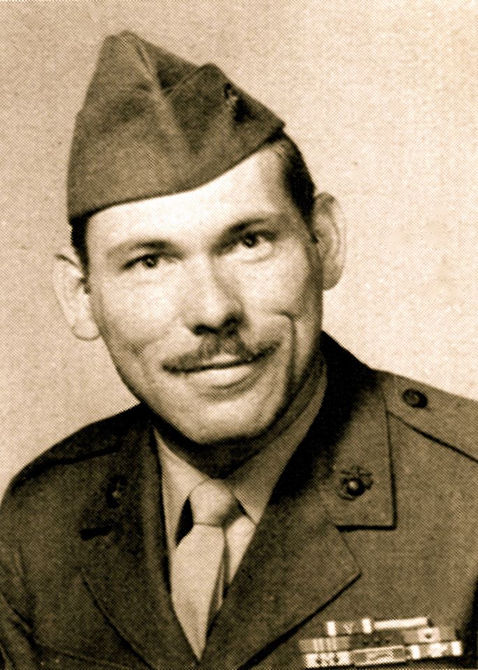 SnakeMannn's tweet image. Hi, I'm Victor the SnakeMannn. I am not a Vet but I support the Vets. My dad was a #USMarine. Thank you all for your Service! Here's my dad, he is Buried at Miramar Veterans Cemetery with Full Honors! #SemperFi @USMC #USMC #FollowMe #ThankYouForYourService! #USA #America!