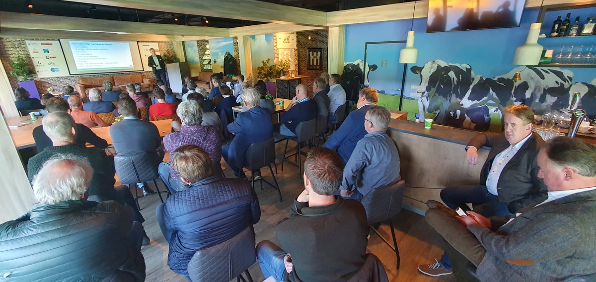 Een volle zaal voor Harry Nijborg van AgriPlaza! Hét beursevenement voor de agrarische sector, Trots op het Noorden is in volle gang! Komt u ook even langs? 💚🏠 #TrotsophetNoorden