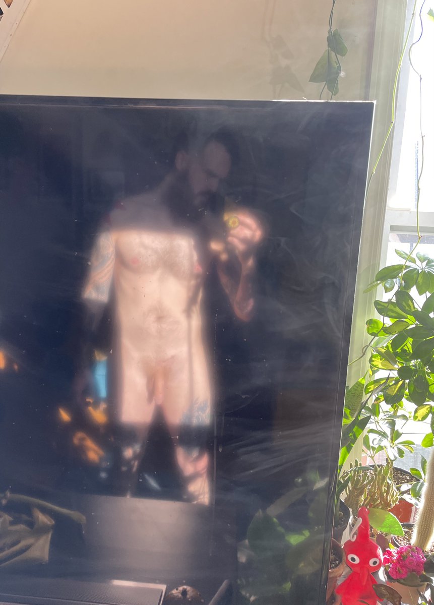leaflaughloads's tweet photo. Was I showing the tv my dick… or was the tv showing my dick to me…? 📺 https://t.co/NVCvg80NOT