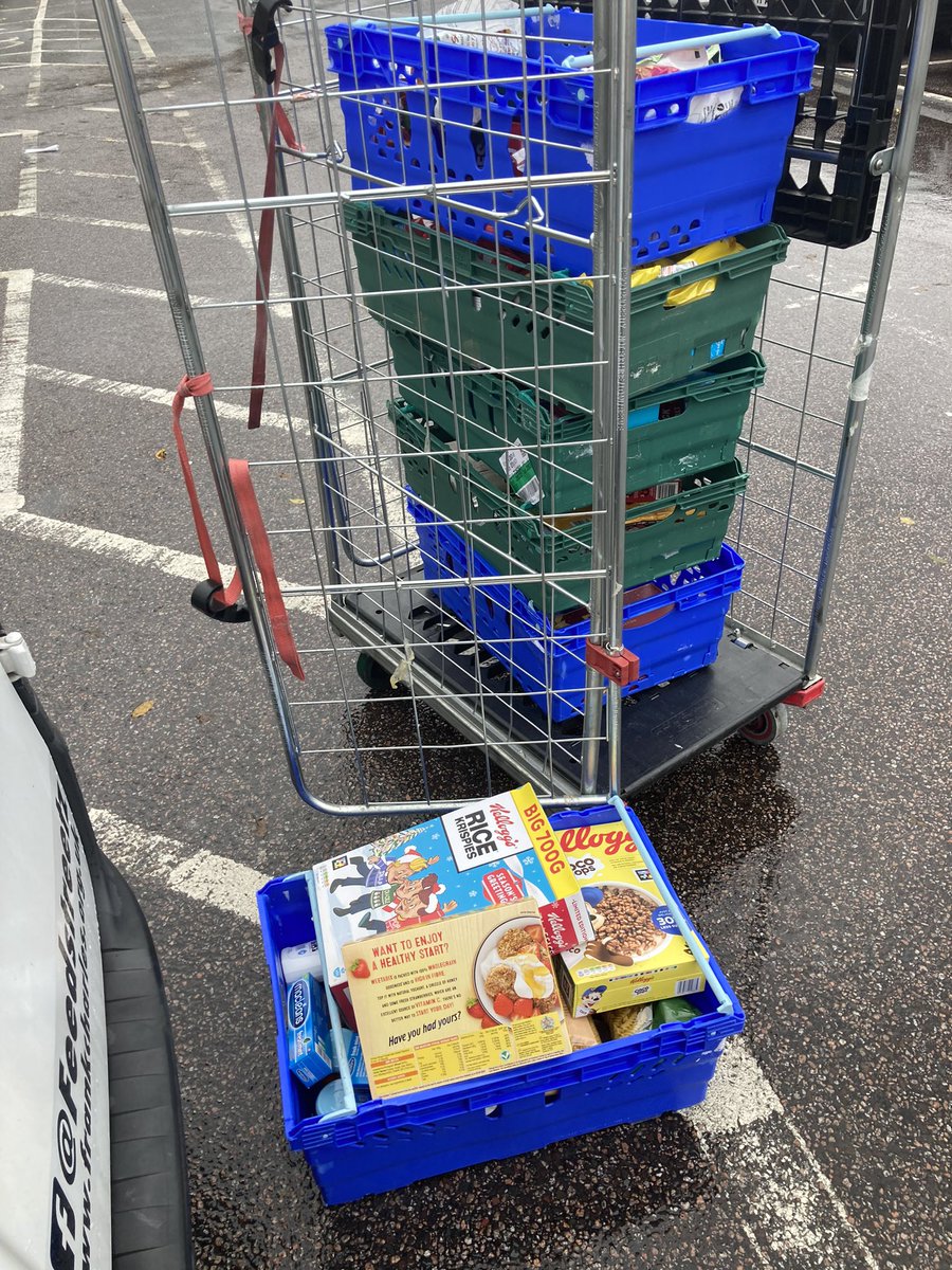 Thank you @tescoLeyton for the donation of food last week.🙏🏿