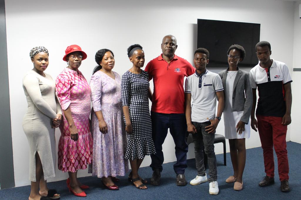 JonathanCyberSD's tweet photo. Jonathan Cyber with the Eswatini National Library Service (Lobamba), today on day 23 of the Cybersecurity Awareness Month in Eswatini. 

A SECURE CYBER SPACE FOR ALL 

#Cybersecurity 

@ESCCOM_eswatini @UNDPEswatini https://t.co/k1CBXlV0V7