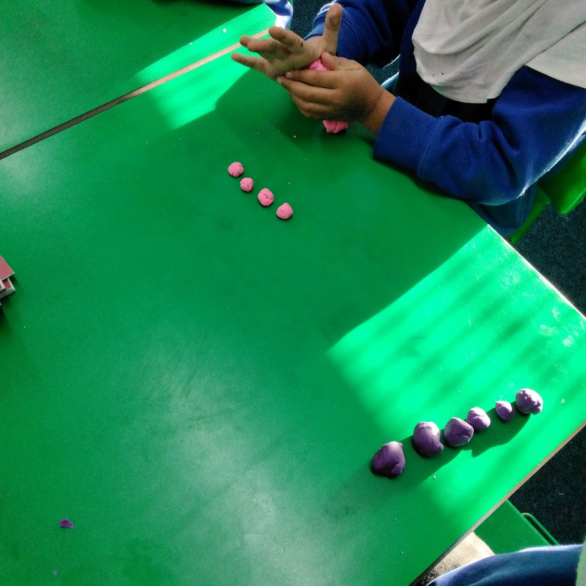 ParadisePrimary's tweet photo. Moulding and modelling in Yr 1 Maths today as they learn how to subtract, using play dough to help! Well done Year 1! 🟡🟤🟣
#maths #subtraction #subtractionsums #subtracting #mathssums #numeracy #mathematics #playdough #mathsisfun #learning #takeaway #learningmaths #year1maths https://t.co/yH4twPxFv8