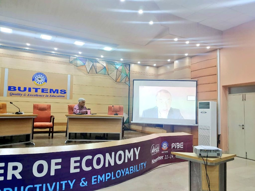 PIDEpk's tweet photo. MIT Professor David Autor @davidautor speaking about New Work. Provides an insightful analysis of automation, augmentation &amp; US workforce trends during 1940-2018.
Shares insights for developing economies. @MIT
Keynote Lecture 3 #PIDE_PSDE_Conference 

@nadeemhaque @agmpsdepide https://t.co/tn3vhX6Wqe