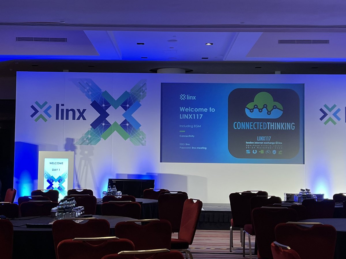 thassan31's tweet photo. About to start at #Linx117 with @ZayoGroup this time as a sponsor for @LINX_Network.
#peering #as6461 https://t.co/BJI0MAoOW3