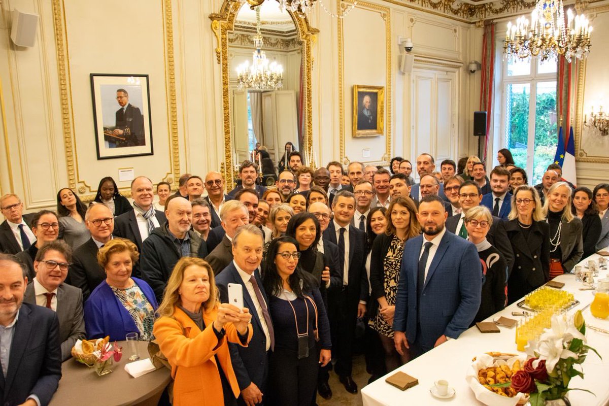 iacovellixavier's tweet photo. Merci @GDarmanin d’avoir accueilli à Beauvau près de 90 élus des Hauts-de-Seine dans le cadre du Conseil sénatorial.

L’occasion de rappeler le bilan du #Gouvernement et d’échanger sur la #policemunicipale, la sécurisation des lieux de cultes et les enjeux de #cybersécurité. https://t.co/Par3YAnJ3h