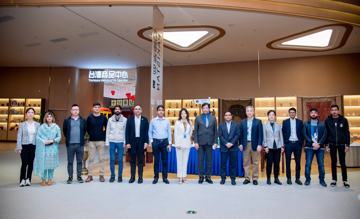horus_5's tweet photo. Opening Ceremony of Pakistan’s Pavilion at Shanghai Pilot Free Trade Zone https://t.co/aXJMz1xgEQ