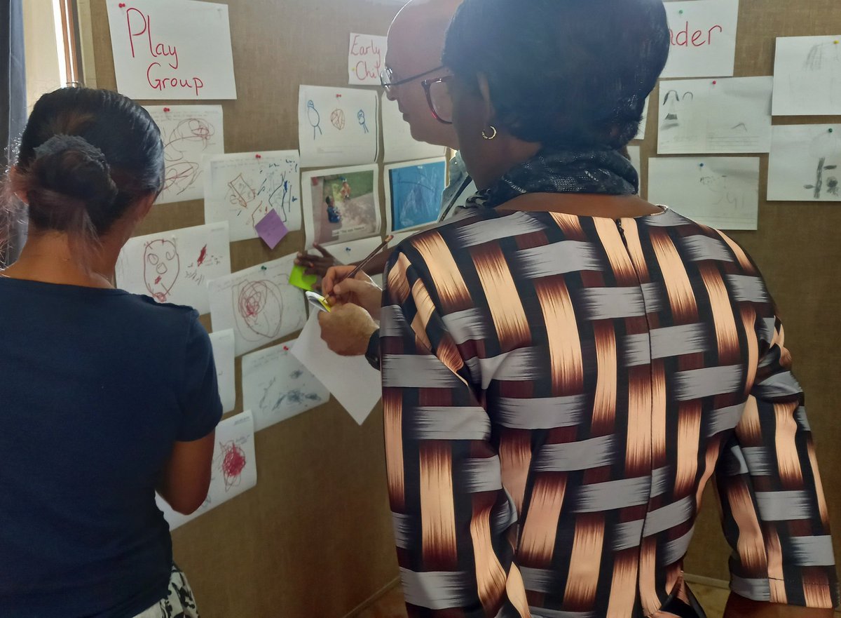 SarahSsengendo's tweet photo. Recognising &amp; appreciating how children develop as writers as they progress through the programme this afternoon. Learning alongside my amazing colleagues this afternoon @ISofUganda #TeacherAsResearcher #ImageOfTheChild #PYPchat #ProfessionalInquiry #WritersWorkshop https://t.co/e6mQhX1i7P