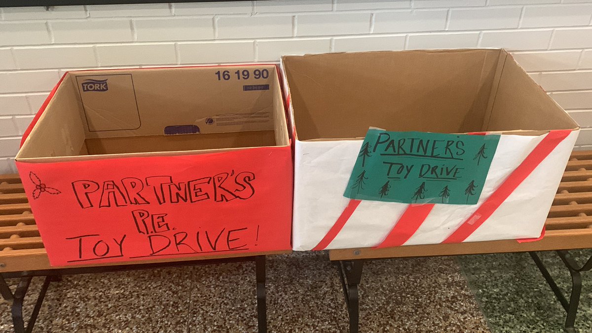 Let’s help fill these up with toys! #givingback @MrsMiele_EFHS @mswinowitch