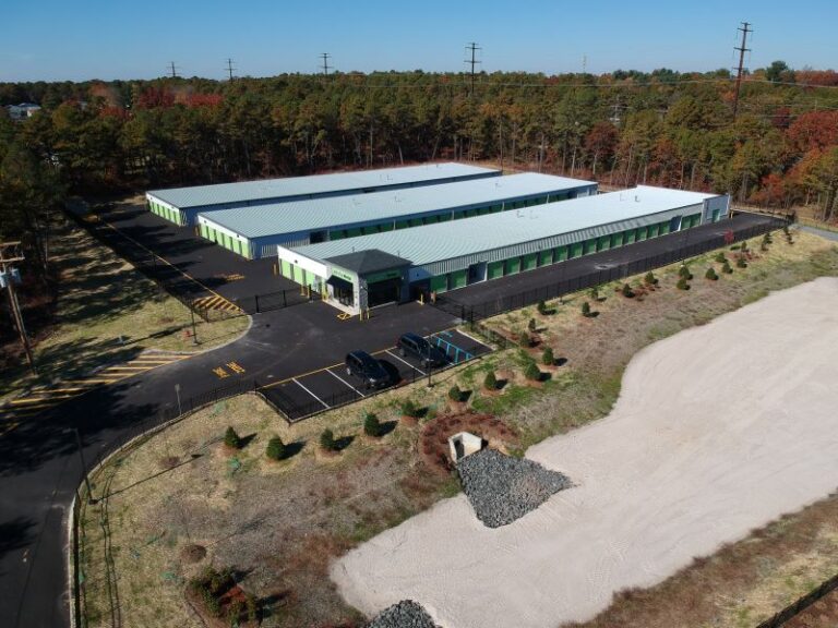 NewsByRENJ's tweet photo. [Featured in The Briefing: 11-23-22]
#Kokes adds to #selfstorage #portfolio, unveils project in #OceanCounty

https://t.co/GlBcQsic2E

--@extraspace  @FWHAssociates  @saaarchitect  @oceanfirstbank 

#NewJersey #NJ #TheDailyBriefing #RealEstateNJ #news #CRE #NJCRE #Manchester https://t.co/qZQadH0dIL
