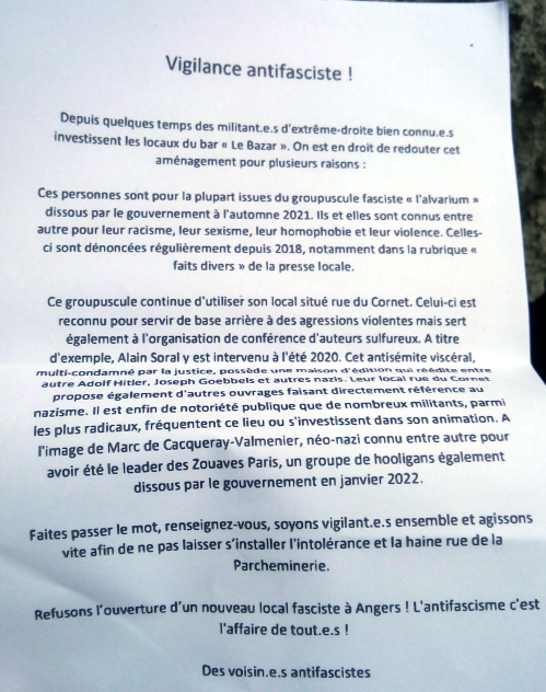 AngersRaaf's tweet photo. 📢Vigilance antifasciste !
Des camarades alertent sur la prolifération de fafs dans le bar "Le Bazar", rue Parcheminerie à #Angers et nous font parvenir ce tract diffusé alentours.
Si c'est le cas, nous agirons ensemble contre toute tentative d'implantation de local fasciste. https://t.co/tiOwKL6TJb