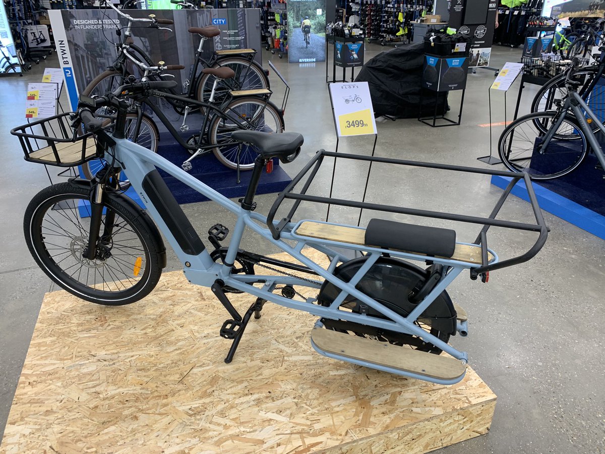 Knowlesy83's tweet photo. £3.5k cargo bike!

Decathlon. https://t.co/cDN8zZpDnt