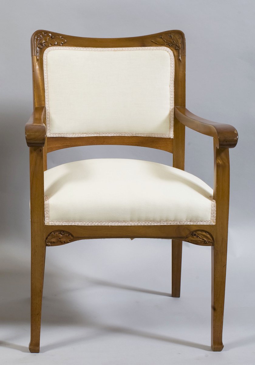 “Butaca” - Gaspar Homar (1906) #mobiliari bit.ly/37v64Ii