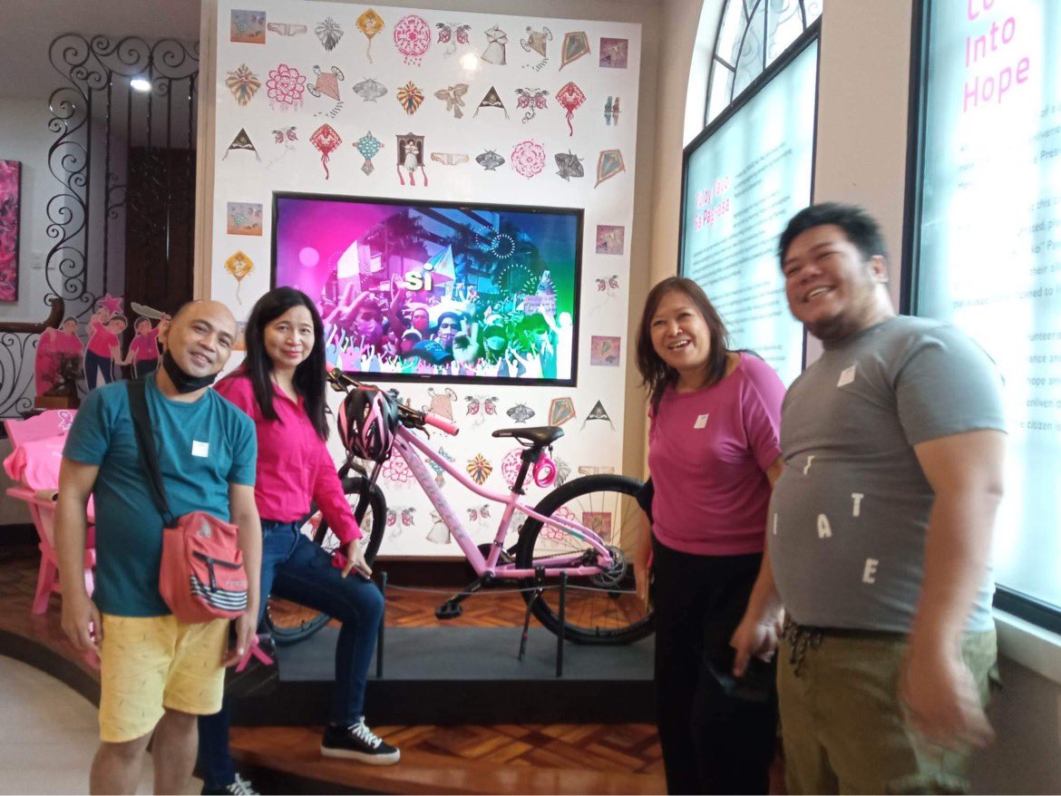 pasaybayanihan's tweet photo. Our volunteers has visited Museo ng Pag asa last November 19. We already missed the Pink Revolution. 💗🎀 For those who wish to visit the museum, visitors are required to register and may book their tickets through https://t.co/YkrdBthXTK free of charge! https://t.co/64syHwSwlC