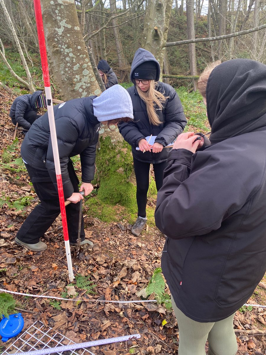 RT FSC_Millport "RT <a href="/KHS_Geog/">KHS Geography</a>: What a fab three days our <a href="/KirkcaldyHigh/">Kirkcaldy High School</a> Higher Geography &amp; Env.Science learners have had investigating Millport, and Isle of Cumbrae 🥾🌎 thank you @FSC_Millport #livingenvrionment #hydrosphere #lithosphere … "