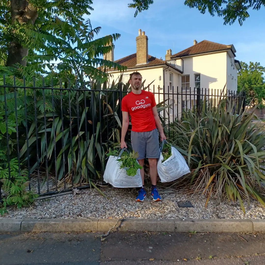 frazewilson's tweet photo. Very proud to complete my 50th community task with @GGColch @goodgym Been a busy year, onto the next 50! #volunteering https://t.co/mSNu32xb1i