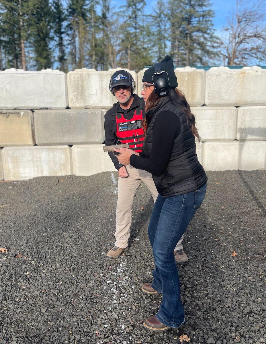 TrueBlueTraini1's tweet photo. Fundamentals are a must when learning to shoot. We will help you build a foundation to success. https://t.co/HVxMTIp4ne #GunSafety #ShootingCourse #RangeTime https://t.co/NJhi2SSoun