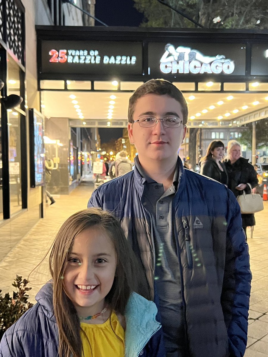 Coach_Campbell's tweet photo. An amazing night at @nattheatredc for @ChicagoOnTour! We were blessed with incredible tickets by @CaseyCares. Aubrey loved all the jazz dancing & ability to really see the dancers expressive faces up close.
@BroadwayNatDC
#CampbellFamTC
#CaseyCares
#ChicagoOnTour
#BroadwayNatDC https://t.co/ypEAOpsz00