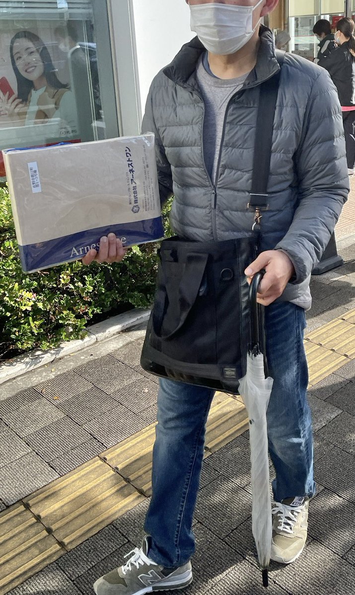 Housedotamaniwa's tweet photo. ご契約ありがとうございます♪

収益物件を��月ご購入いただき、今月は新築戸建を購入いただきました😃

株→不動産投資

選択は間違ってなかったって言ってました。

不動産のことならハウスドゥ足利寿にお任せください！

#ハウスドゥ
#足利市
#収益物件 https://t.co/pGW3Soyr4z