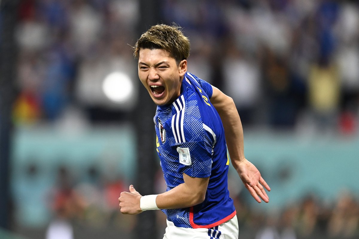 FOXSoccer's tweet photo. JAPAN STUNS GERMANY 🇯🇵😤

ABSOLUTE SCENES!!! https://t.co/UG27Zt2JMP