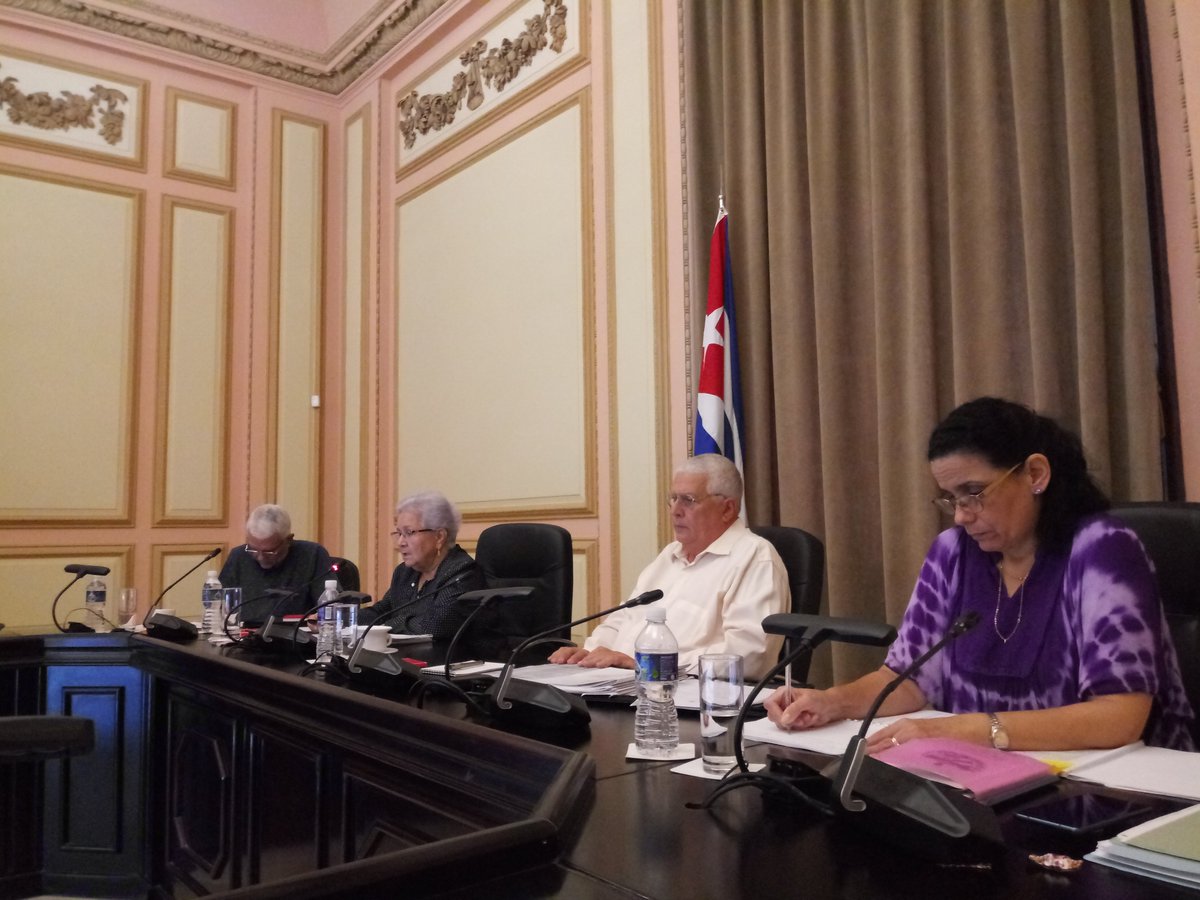 Alina Montesino Li tweet media