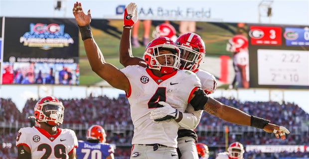 BassinDawg's tweet photo. #Dawgs Thanks to Nolan Smith for his blood, sweat and tears that helped bring a title to Athens for the first time in 41 years. #GoDawgs #SeniorDay #Wrecktech https://t.co/8QRCHsngQS