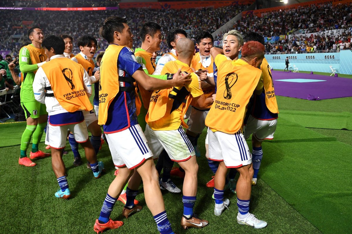 idextratime's tweet photo. Twit apresiasi untuk timnas Jepang yang malam ini membungkam duta OneLove. 😆👏👏👏 https://t.co/yxznGRs4hl