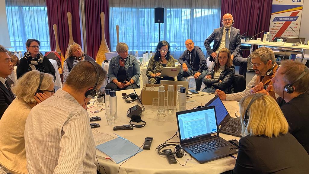 axa_ewc's tweet photo. Representative are meeting in four workshops now to prepare questions for the CEO of AXA, an exercise that will be at the heart of our plenary tomorrow #LTAXAEWC https://t.co/L6vGDcnCez