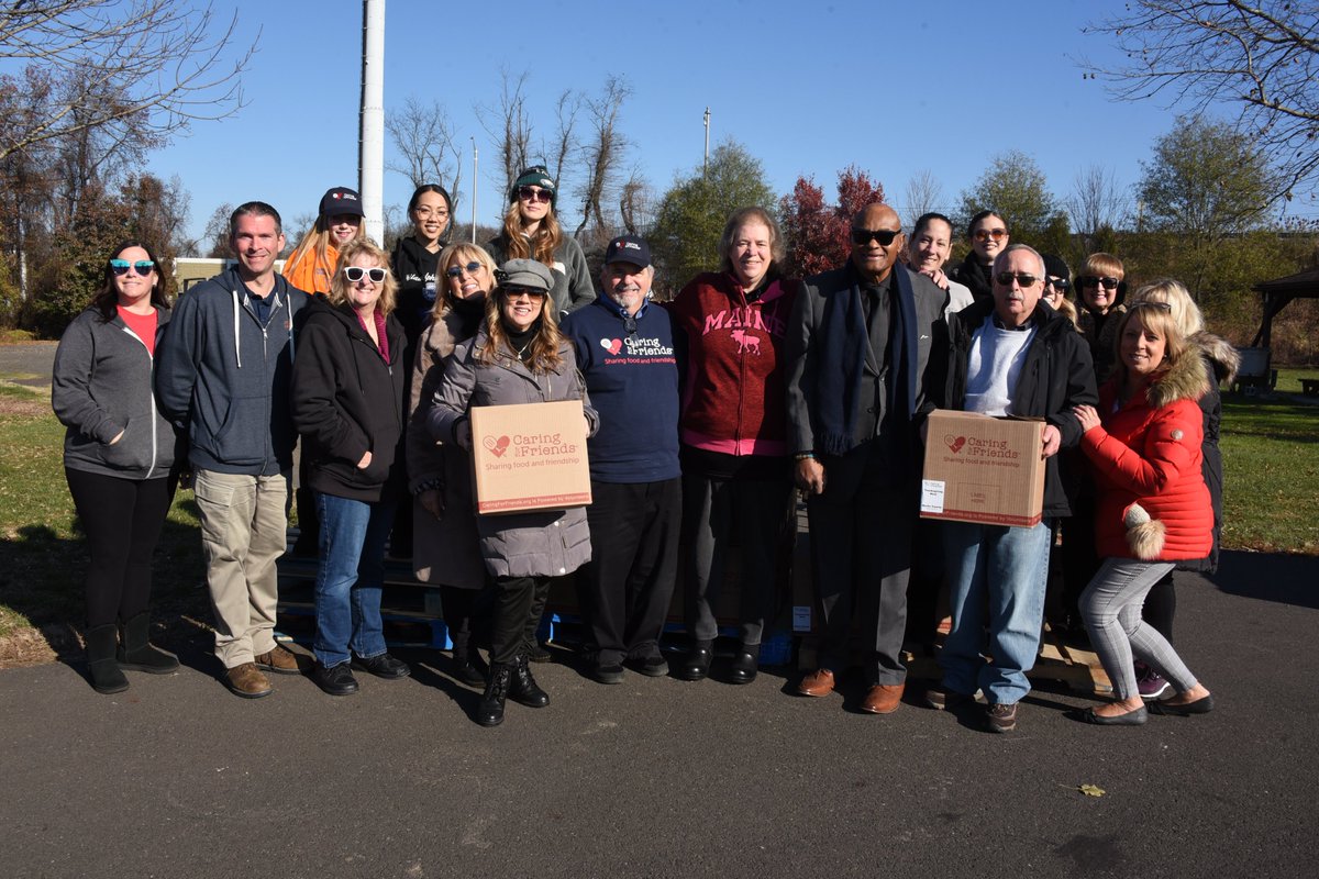 parxcasino's tweet photo. Parx Casino teamed up with the nonprofit, @Caring4Friends_ and the Bristol Township Senior Center to distribute Thanksgiving meal kits to the seniors. Our team prepared 2,500 meals and donated a check for $20,000 to support the mission.

#givethanks #buckscounty #fooddrive https://t.co/QLHlnIhxDb
