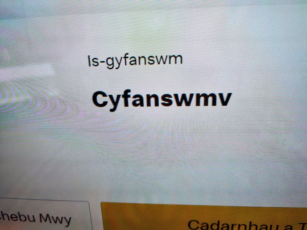 balintbrunner's tweet photo. @EmmaRaczka McDonald's is work in progress, but kudos to them for featuring Cymraeg on the homepage and not hiding it under 'Other languages'. Asda and Morrisons are doing a great job too - the Welsh voice is loud and clear here in the East of England! https://t.co/10RBcSAxd7