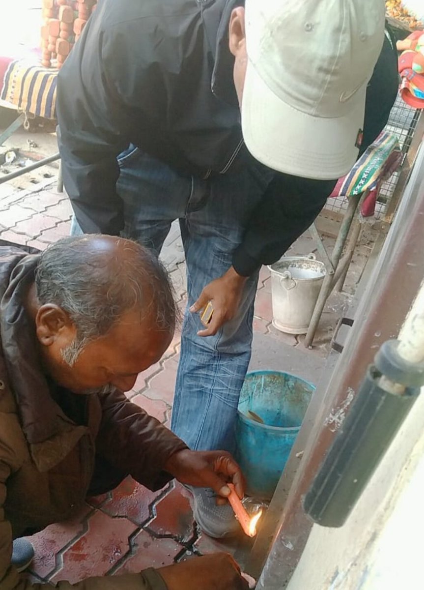 mcasrofficial's tweet photo. Municipal Corporation sealed 23 shops for non-payment of dues.
#MCasr
#sealshops
#nonpaymentdues https://t.co/YHIYiAxyQm