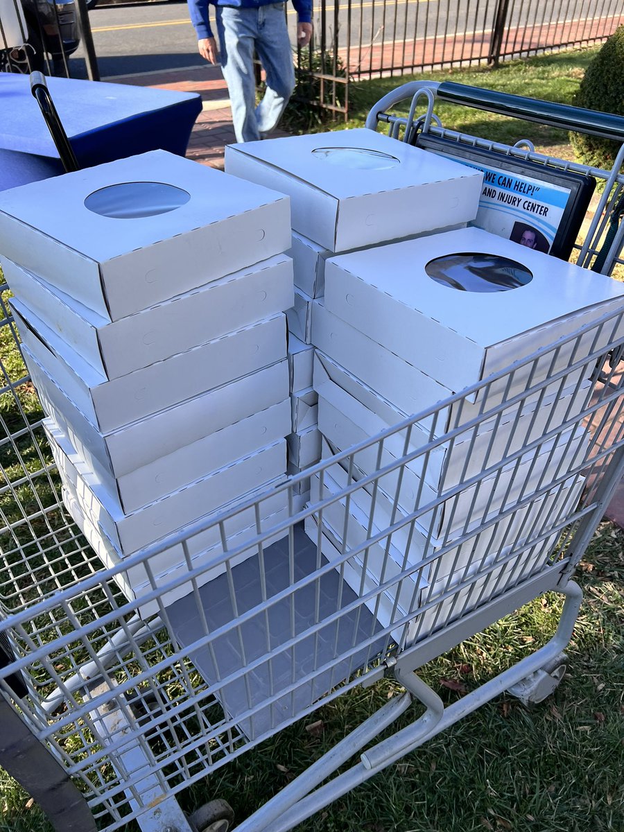 Mrs. Boon & Mrs. Charles tweet media