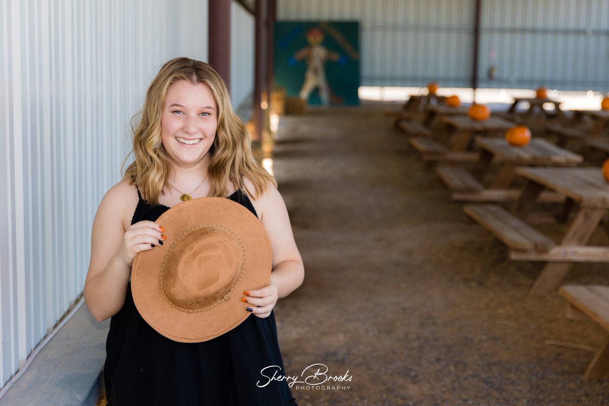 Have you scheduled your #seniorphotosession yet?
#azphotographer #seniorphotographer #sherrybrookssenior #classof2023 #seniorphotos #seniorportaits #seniorrep #chandlerphotographer #senioryear #seniors
