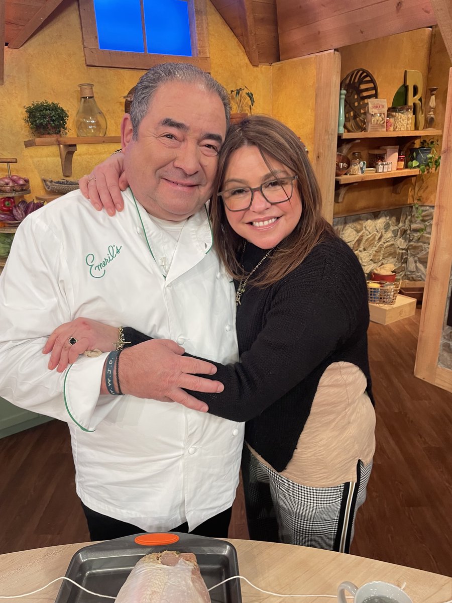 Tune in to Rachael Ray Show today for a stress free alternative to a whole turkey.  You'll love this Turkey Roulade with Andouille Cornbread Stuffing and Pan Gravy.  Check your local listings for viewing times here: rach.tv/watch