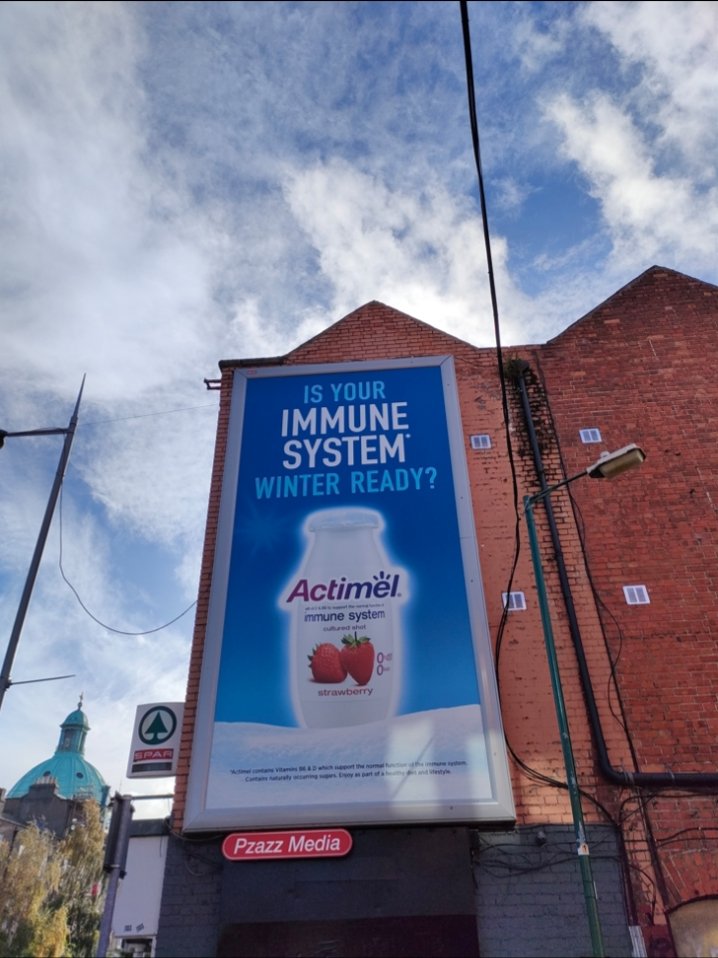 @actimel_ire currently showing on our #rathmines lightbox 💙
Are you winter ready?? 🧤🧣☃️