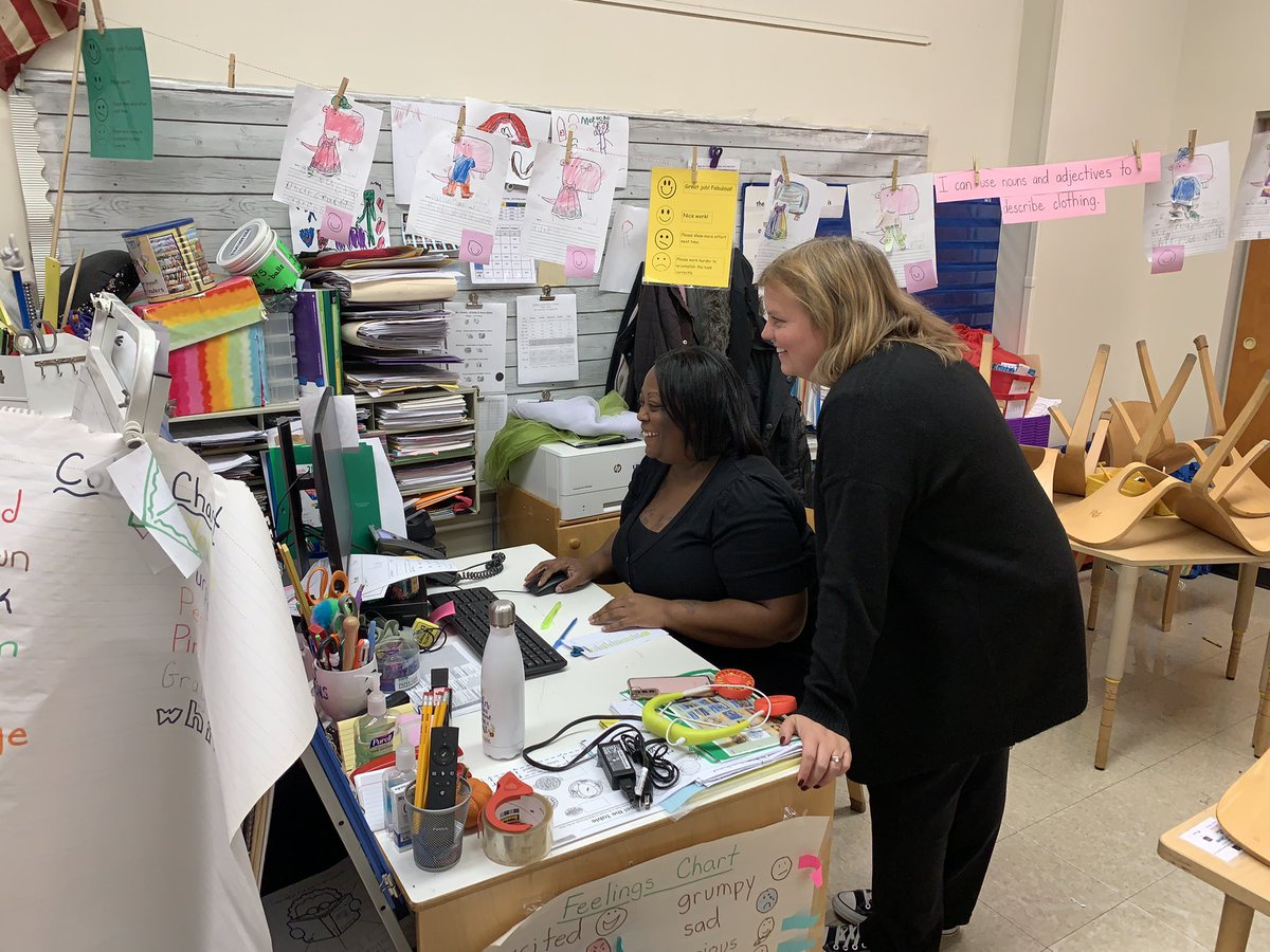 CentralSchool33's tweet photo. Thank you parents and staff! We had a great turn out for Parent Conferences last night both virtual and in person! Together we make a difference! #CES #parentconference #MovingIntoGreatness @ops_district @Gerald_Fitzhugh https://t.co/7U4oM84Tl9