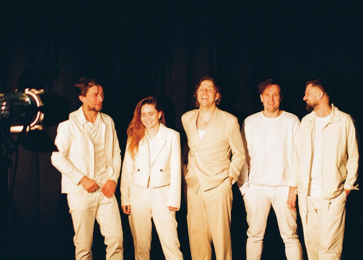 The usual suspects. Mums drīzumā būs pāris jaunumi saistībā ar koncertiem un platēm. Stay tuned.