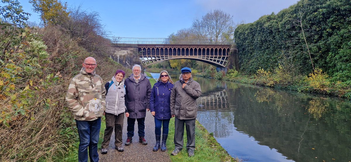 run_taz's tweet photo. Urban nature and heritage on your doorstep. Just got to step down on to a canal near you to find it.

#letswalk
#walkwithadoctor
@CRTWestMidlands 
@CanalRiverTrust 
#socialprescribingwalk
#enginearmaqueduct
#smethwicklocks
@BroadwayGP https://t.co/6ihc9NLWV2