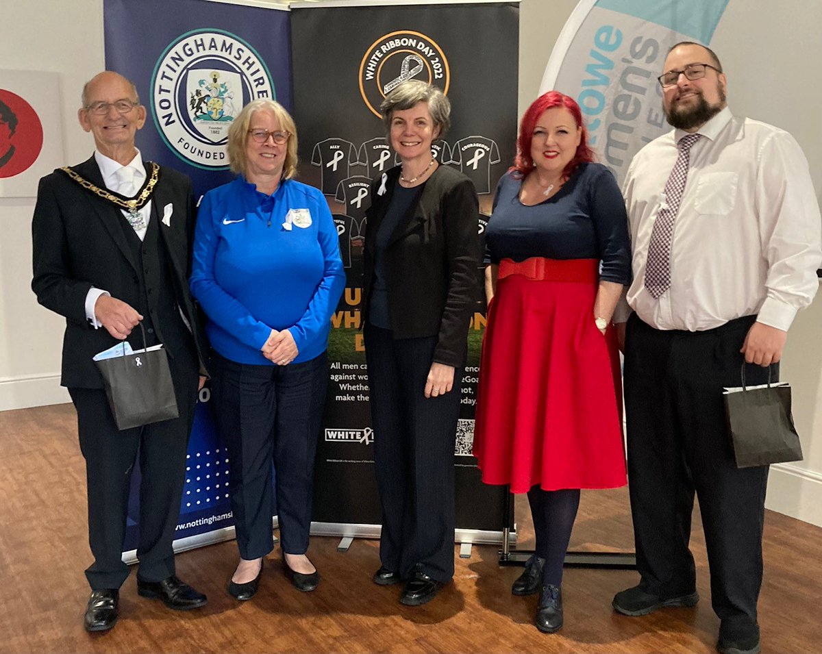 We had a great time yesterday in Nottingham with <a href="/Broxtowewomen/">BWP (Broxtowe Women's Project)</a> &amp; <a href="/NottsFA/">Nottinghamshire FA ⚽️</a> to mark the recent partnership between our three organisations to end harmful cultures against women and girls. #TheGoal

Read more about the partnership here ➡️
bit.ly/BWP-NottsFA-Wh…