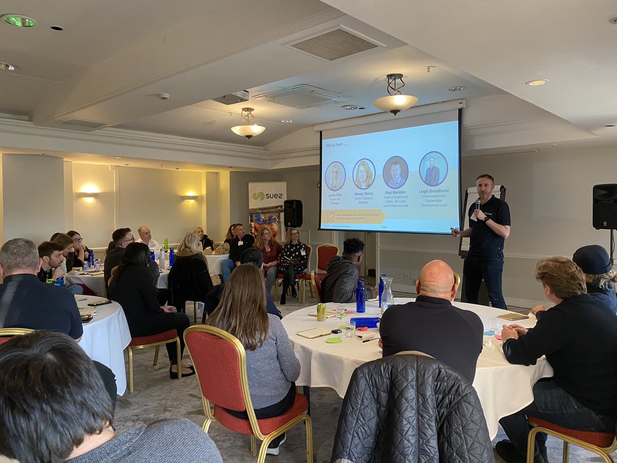 users7271's tweet photo. Thoroughly enjoyed spending the day with the @suezUK #apprentices and hearing about their progress and what we can do to support them as we transition to low carbon circular economy business models #ThinkingForward #smashingit #talentmanagement https://t.co/QVDkmBFJsI