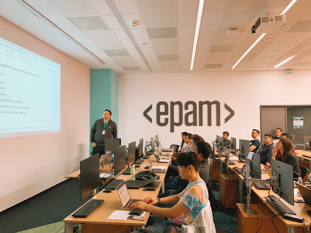 faridaelchuzade's tweet photo. Our hands-on Machine Learning workshop in Budapest has started! Stay tuned for more photos and videos!🤩 @GDGBud @WTMBudapest @GoogleDevEurope @googledevs #googledevs #machinelearning #womenintech https://t.co/9SoToCkGVr