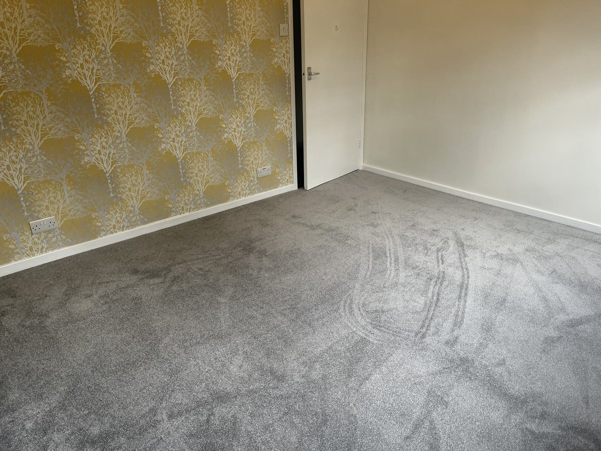 Bedroom in Leatherhead 🏡
Primo Choice Elite colour Light Azore. 
With 11mm PU Underlay.
💻☎️ get in touch for your new carpets 💻☎️
craigmarshallflooring.com

#carpets #leatherhead #fetcham #bookham #cobham #oxshott #dorking #reigate #kingswood #esher #effingham #epsom #banstead