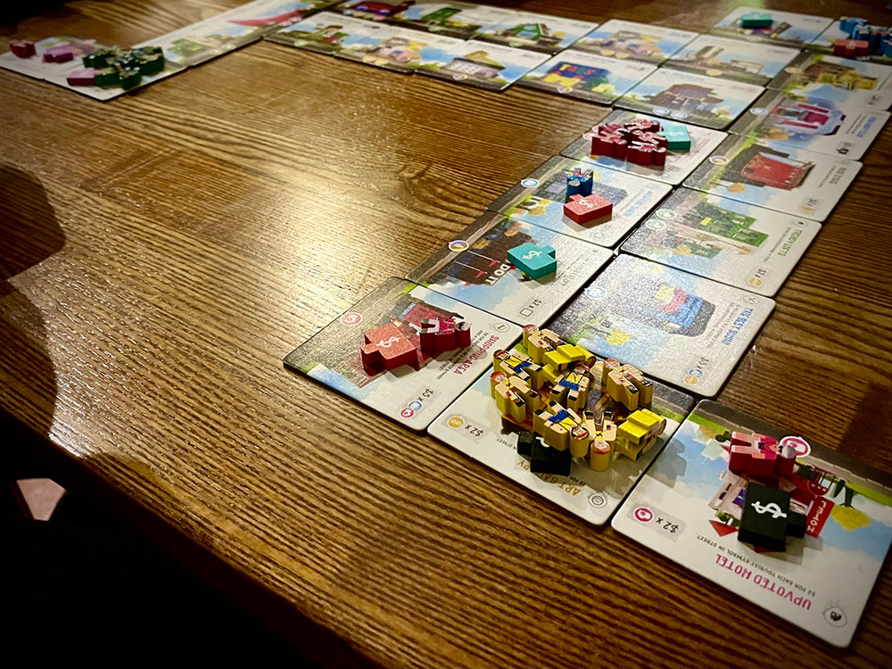 A surprisingly entertaining and consistently engaging competitive game with plenty of variety and superb aesthetics. Mindful Phill reviews Streets from @thesinisterfish boardgamequest.com/streets-review/ #boardgames