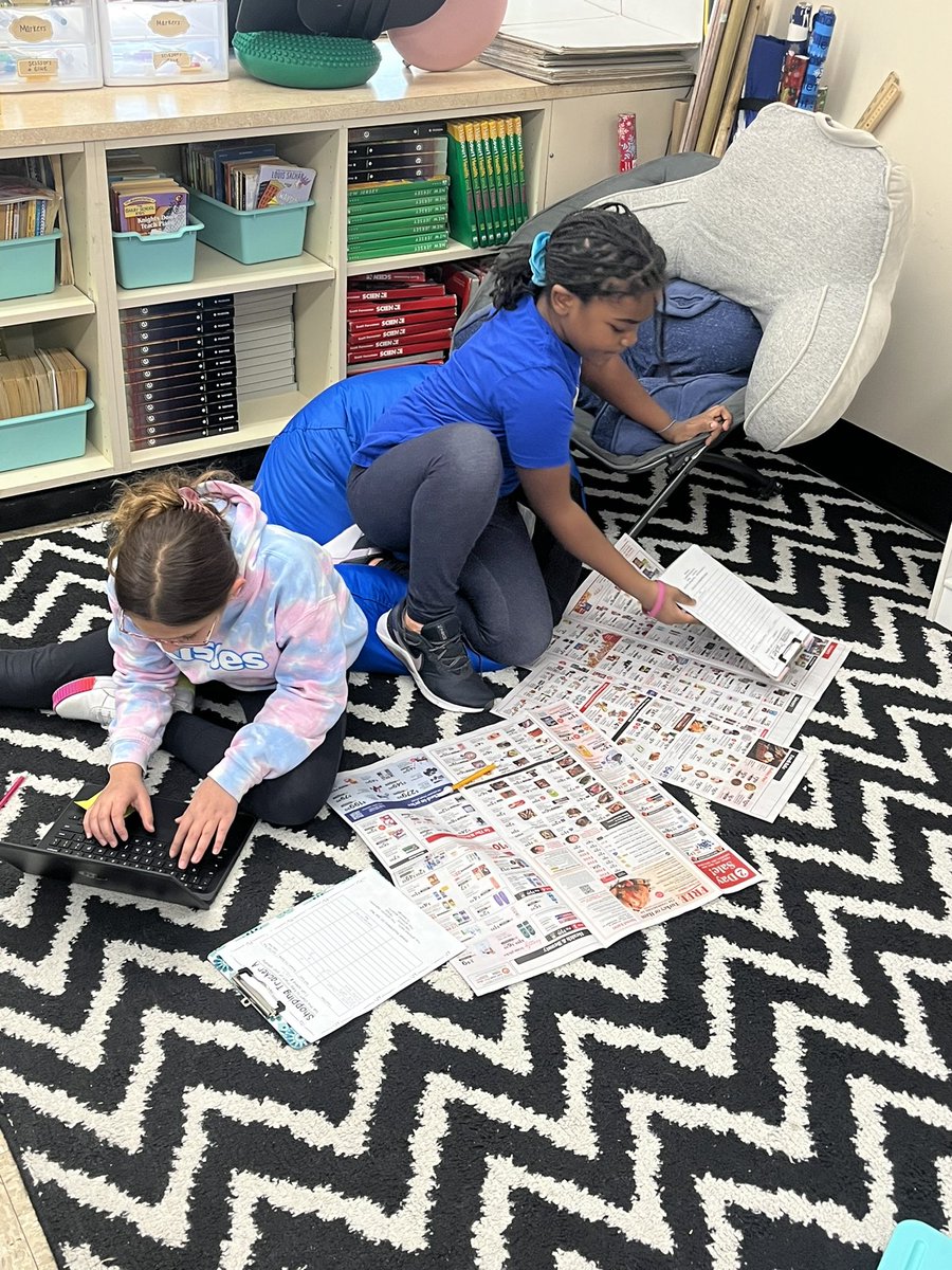 Fourth grade students in Ms. DeNardo’s class are planning and budgeting for Thanksgiving dinner 💙🦃💛<a href="/MemorialPTA/">Memorial PTA</a> <a href="/OldBridgeTPS/">The Bridge</a>