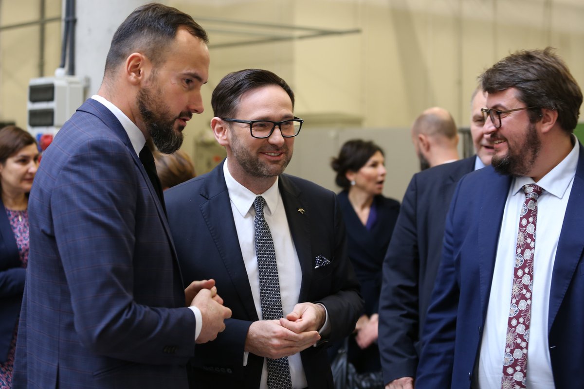 Politechnika Poznańska (@put_poznan) on Twitter photo Politechnika Poznańska i @PKN_ORLEN <a href="/DanielObajtek/">Daniel Obajtek</a> wspólnie o kształceniu kadry na potrzeby energetyki jądrowej put.poznan.pl/artykul/polite… Politechnika Poznańska i @PKN_ORLEN <a href="/DanielObajtek/">Daniel Obajtek</a> wspólnie o kształceniu kadry na potrzeby energetyki jądrowej put.poznan.pl/artykul/polite…